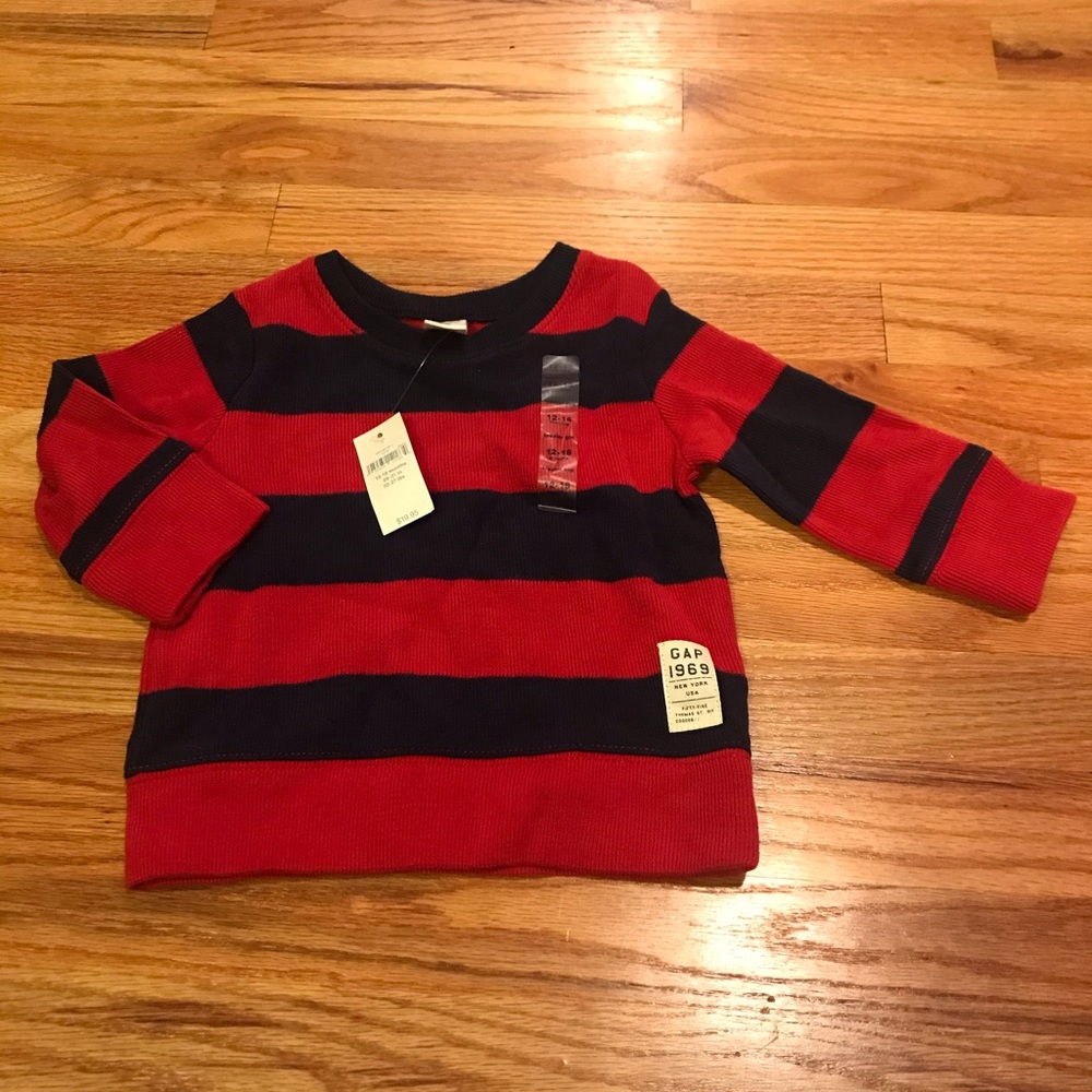 Gap red and navy long-sleeve shirt/sweater